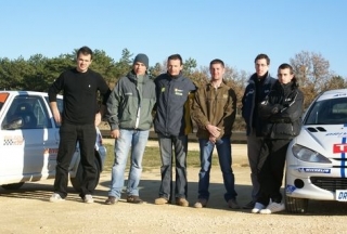  与 Manu Guigou 一起驾驶 